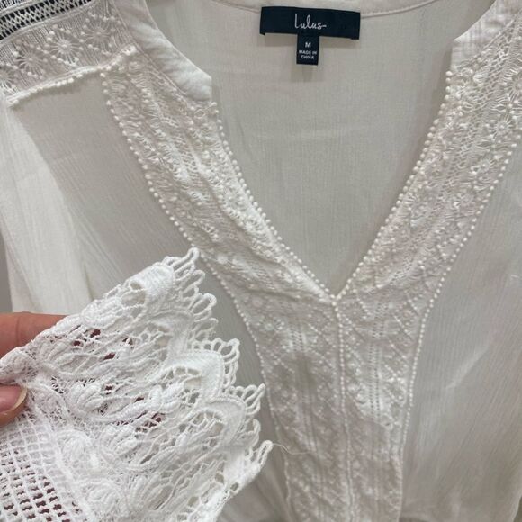 Lulu's White Fitted Embellished Blouse EUC - Picture 5 of 8